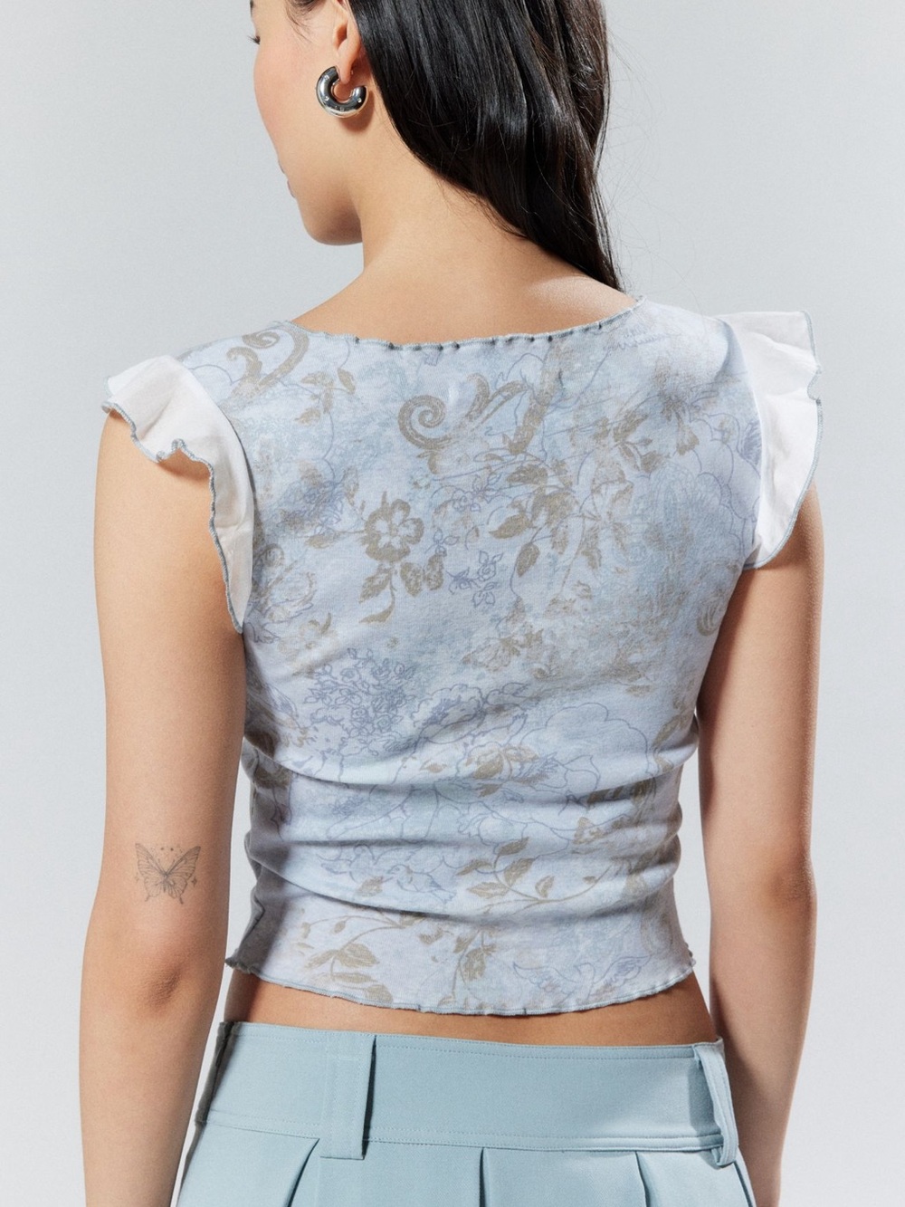 Kimchi Blue Rae Flutter Sleeve Tee - Picture 2 of 7